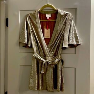 NWT women’s size M Julie Brown metallic short sleeved top with tie at waist